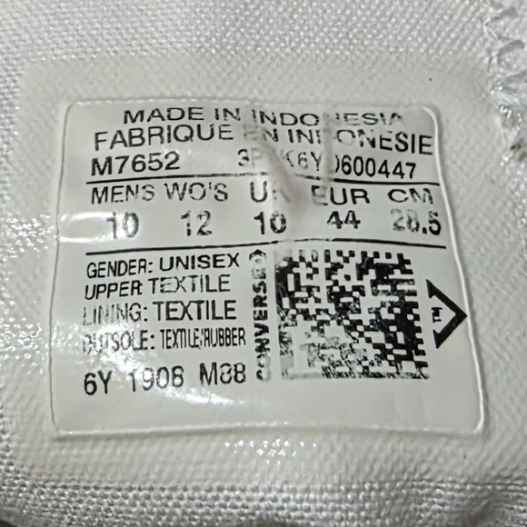 Converse Cuck Taylor All Star Low Top Sneaker, Men's Size 10, Women's Size 12 - Picture 8 of 10